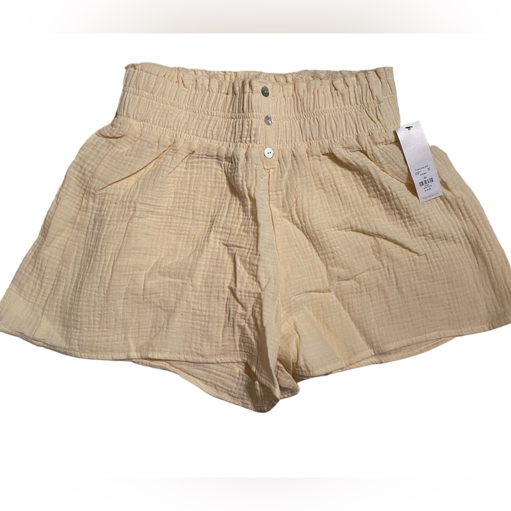 NWT LIGHT YELLOW COTTON SHORTS